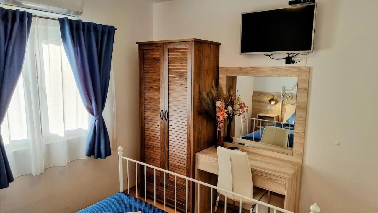 Dorijini Dvori Bed and Breakfast Baška Voda Εξωτερικό φωτογραφία