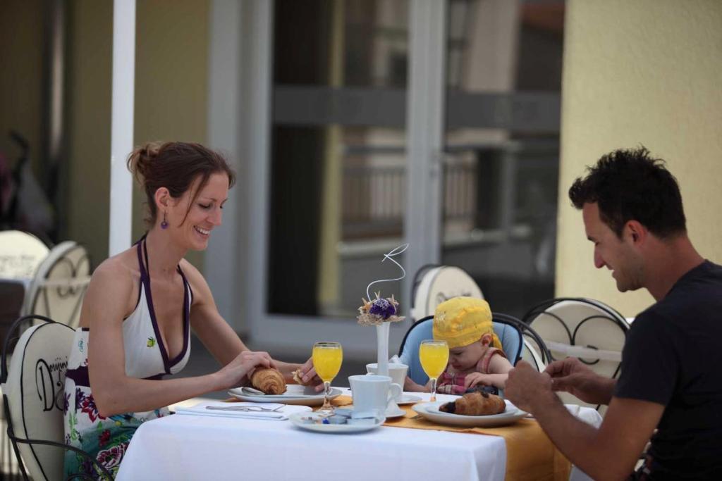 Dorijini Dvori Bed and Breakfast Baška Voda Εξωτερικό φωτογραφία